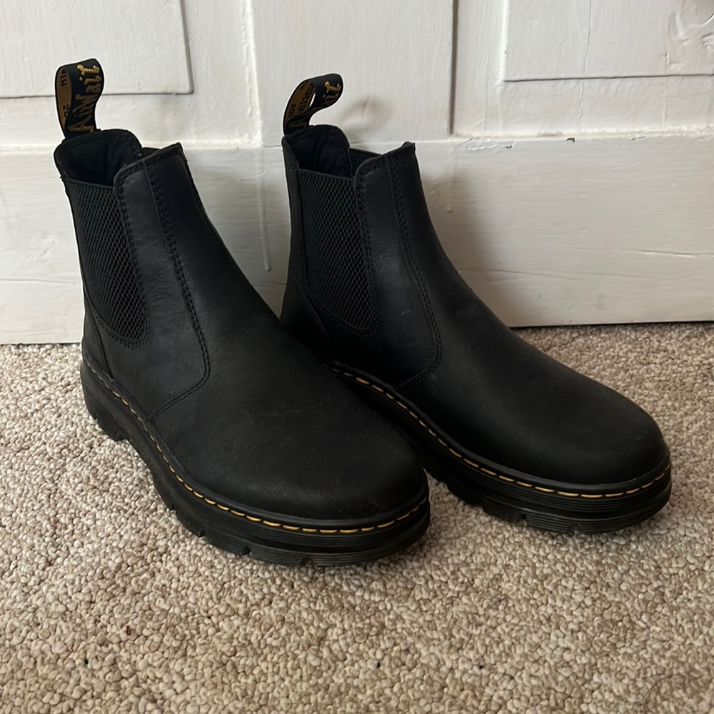 Dr. Martens Embury Chelsea boots